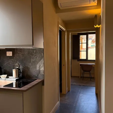 Palazzo Santa Monaca 4*