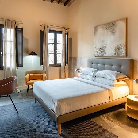 Palazzo Santa Monaca 4*