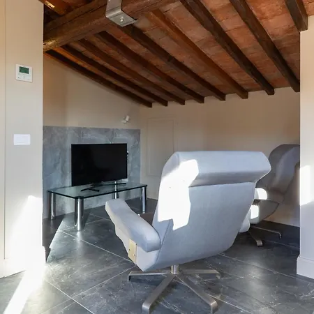 Palazzo Santa Monaca 아파트호텔 4*