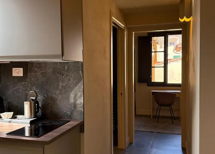 Palazzo Santa Monaca 4*