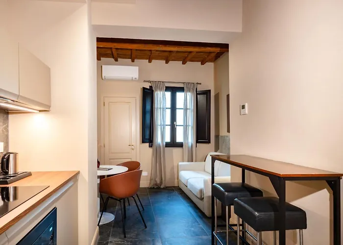 Palazzo Santa Monaca 4*