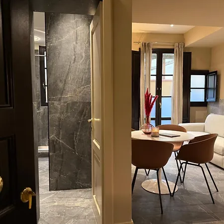 Palazzo Santa Monaca Hotel apartamentowy